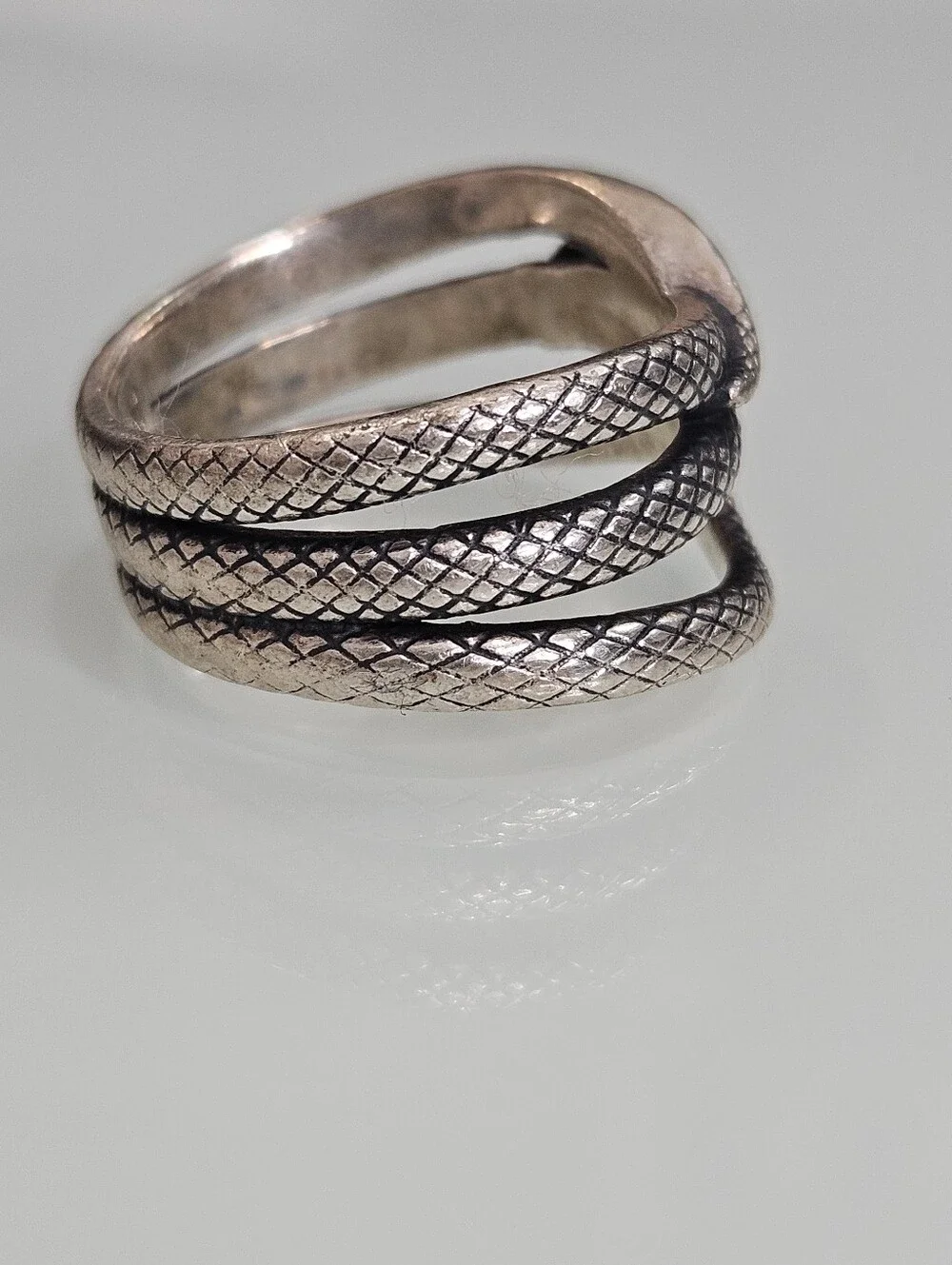 Sterling Silver Snake Reptile 925 Twist Ring Size 8 US
